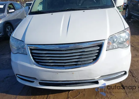 2016 Chrysler Town & Country Touring from USA, damaged, VIN 2C4RC1BGXGR147764